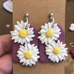 Daisy earrings 2